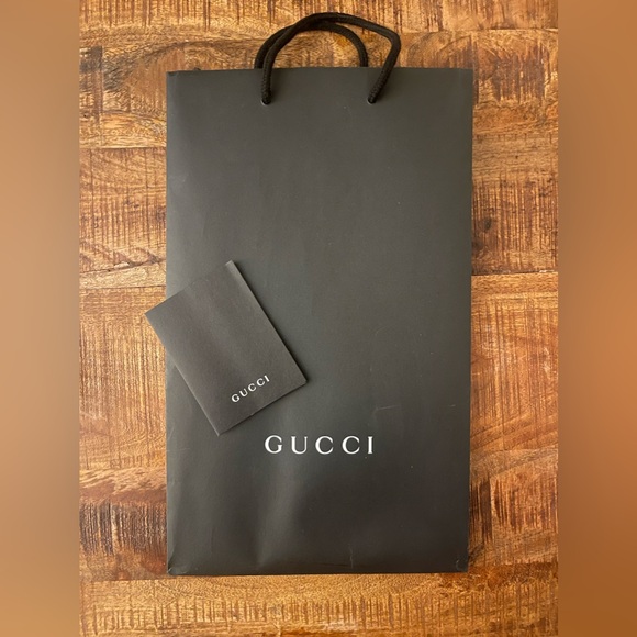 **Authentic** GUCCI      Dust Bag/ Bag/ Card 🤩 - Picture 5 of 8